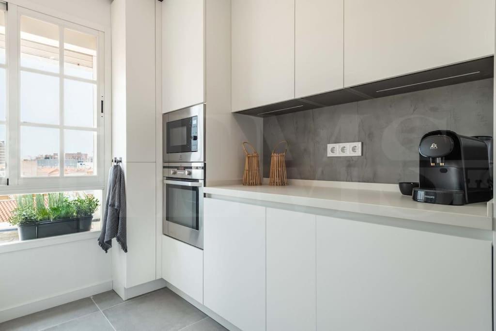 Sunlit & Fresh Apartment - Center By Rems Málaga Exterior foto